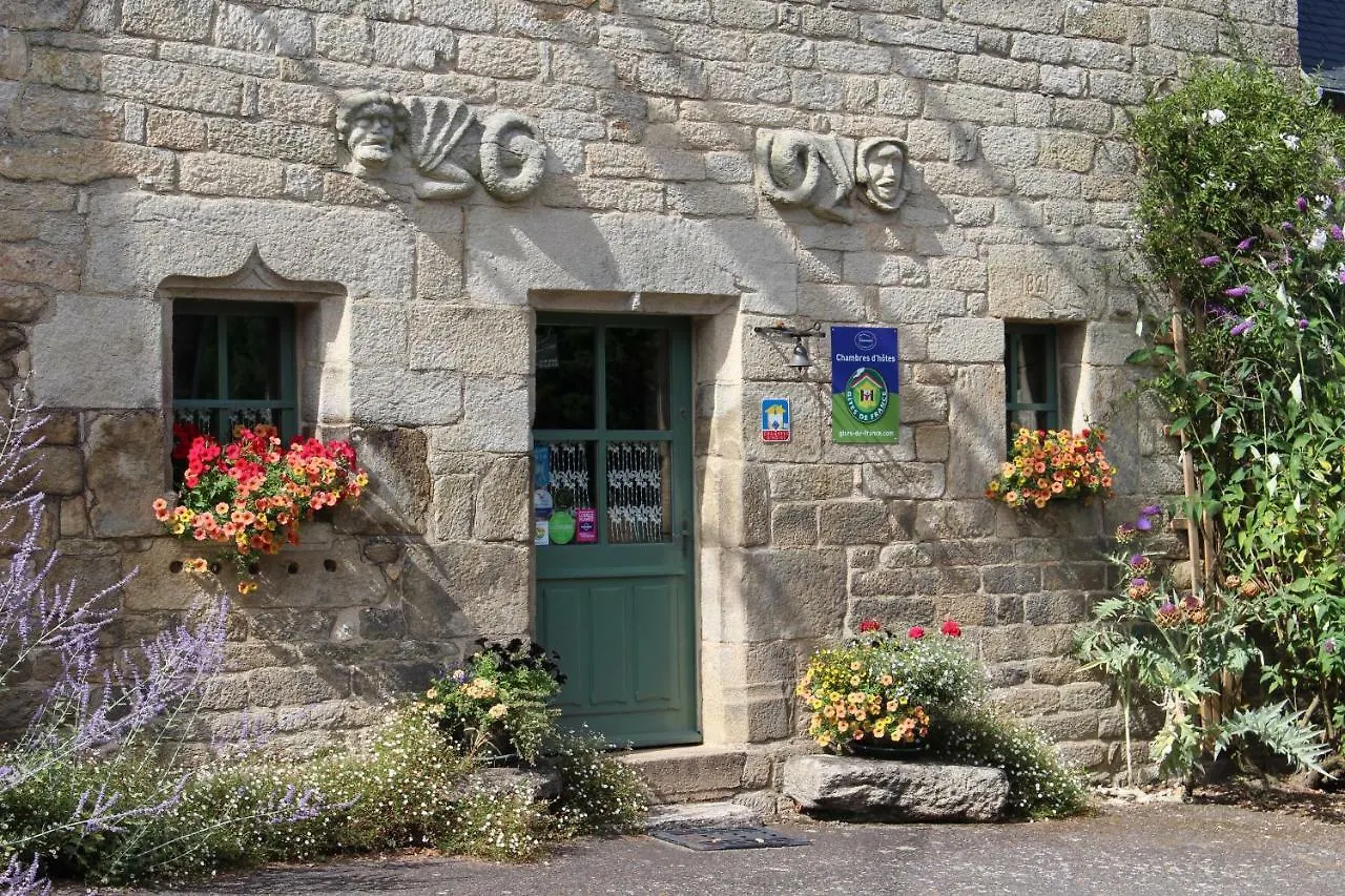 La Maison Aux Chimeres Bed & Breakfast Guehenno