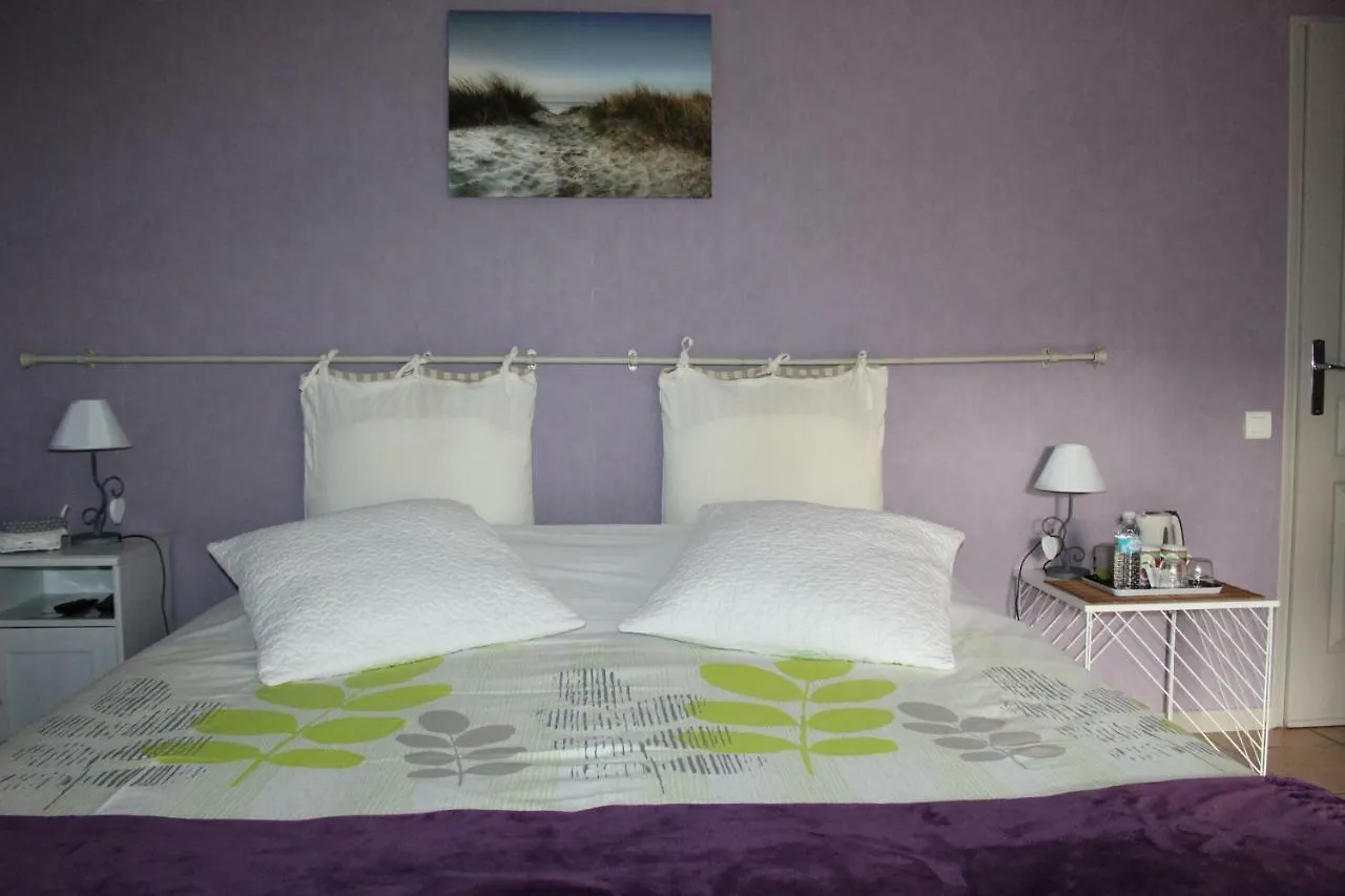 La Maison Aux Chimeres Bed & Breakfast Guehenno